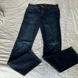 LIKE NEW Joe’s Jeans - slim fit size 29